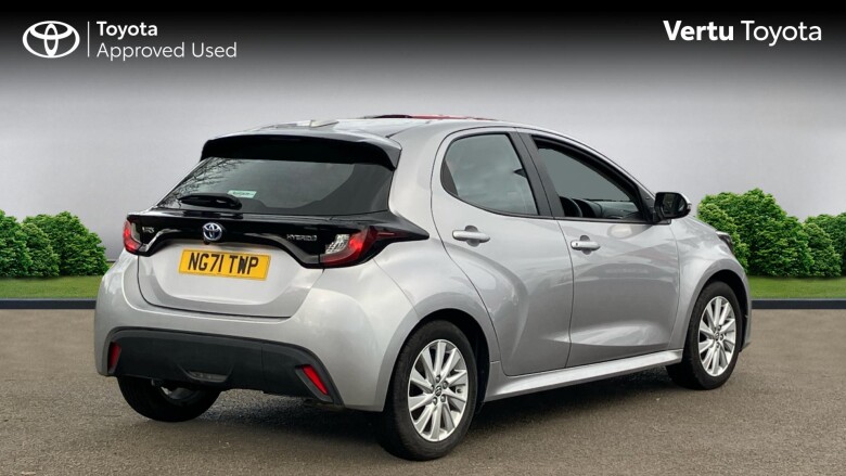 Toyota Yaris 1.5 Hybrid Icon 5dr CVT Hybrid Hatchback